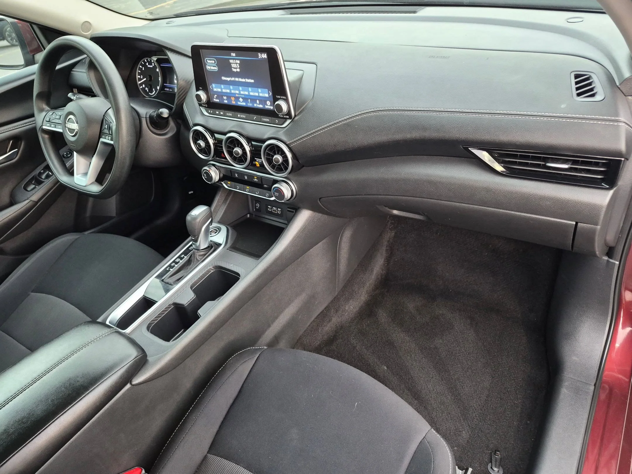 Used 2024 Rosewood Metallic Nissan SV image 28