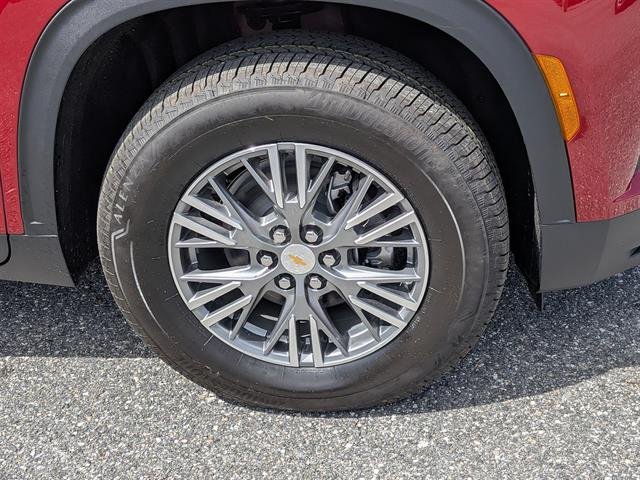 2027 Chevrolet Traverse LT - Photo 10