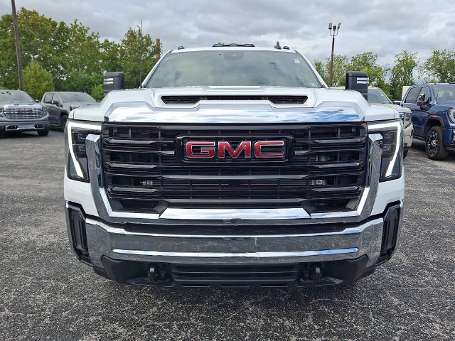 New 2026 Summit White GMC Pro image 2
