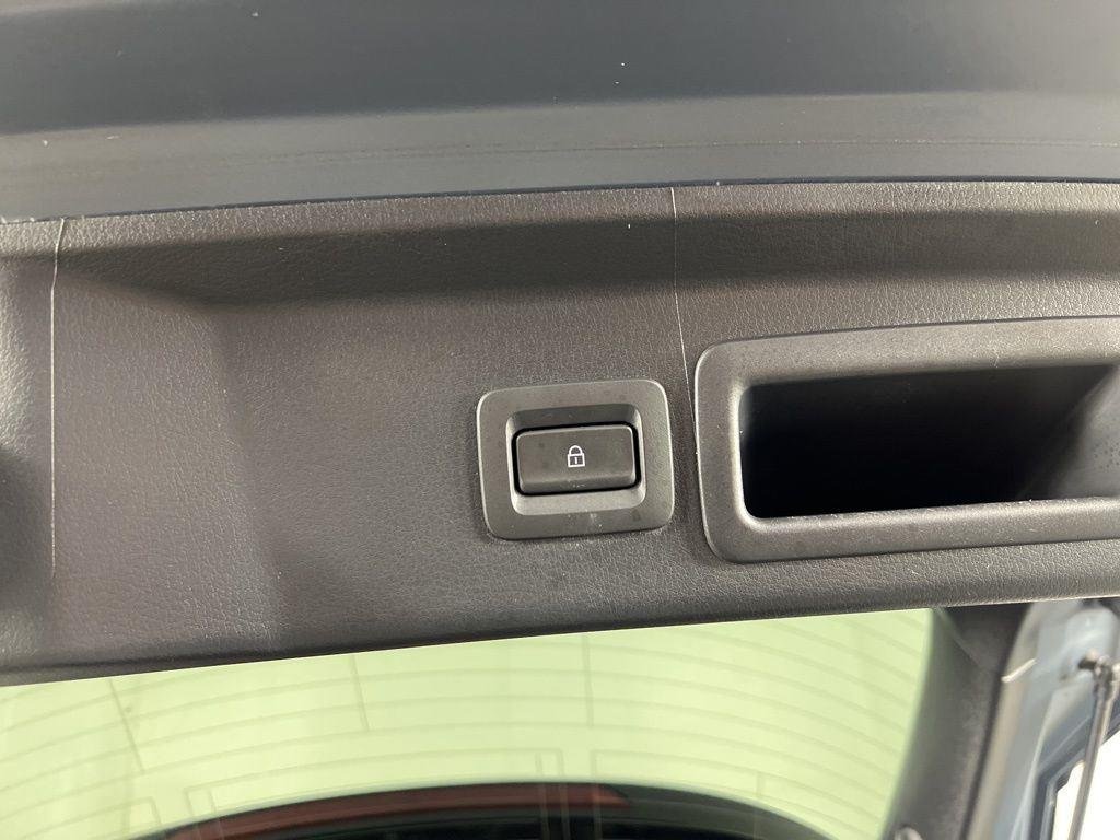 Used 2023 Gray Metallic Mazda 2.5 S Carbon Edition image 11