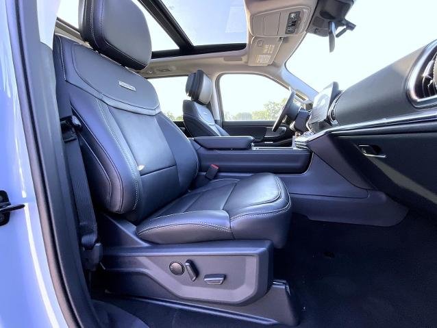 New 2027 Glacier Gray Metallic Tri-Coat Ford Platinum image 51