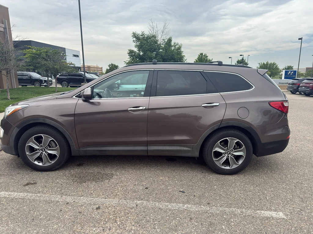 Used 2015 Frosted Mocha Hyundai GLS image 2