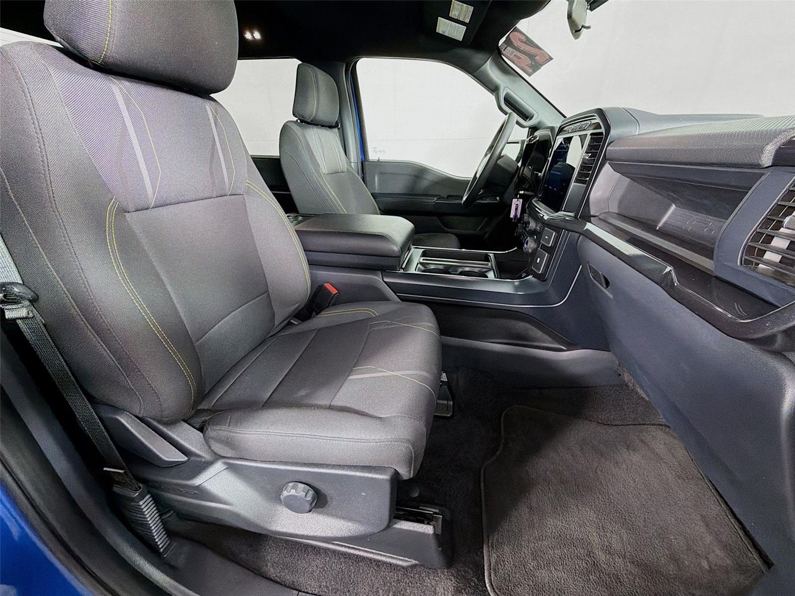 Used 2024 Atlas Blue Ford STX image 27