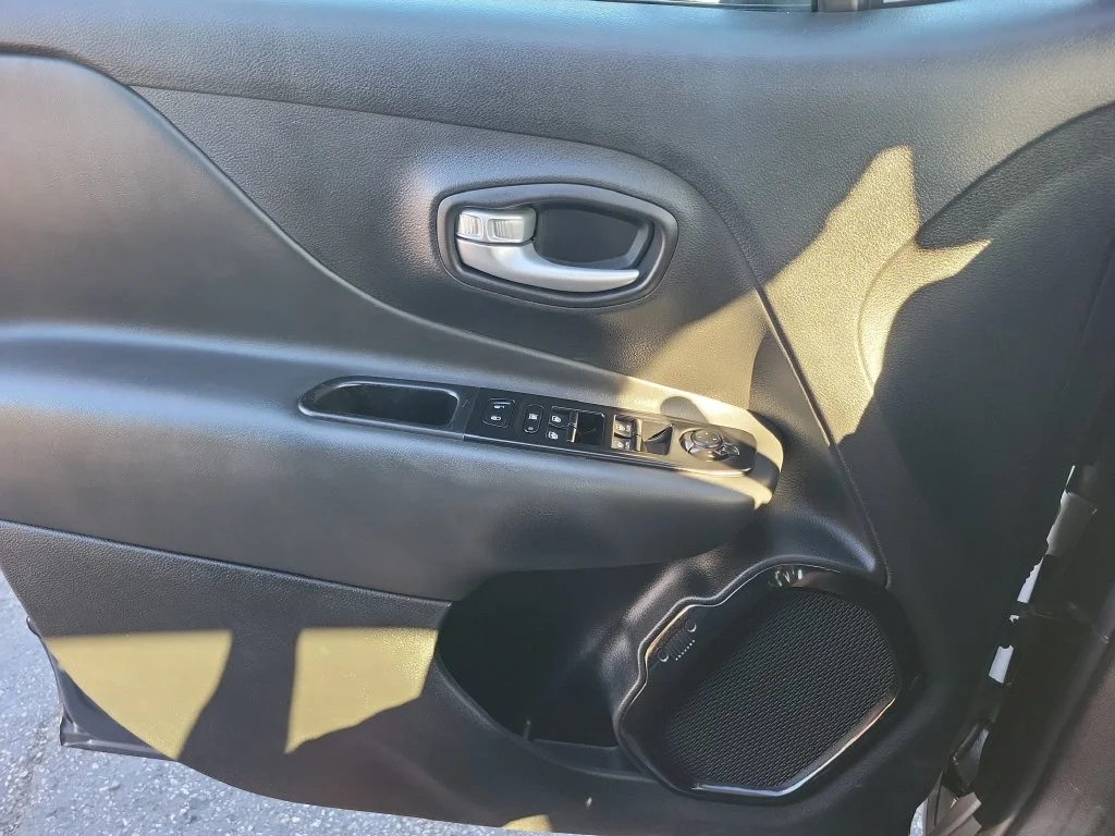 Certified Used 2023 Blue Jeep Altitude image 30