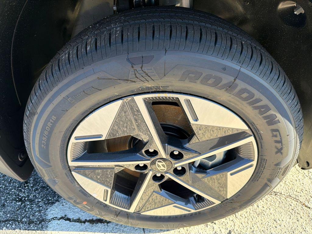 New 2026 White Hyundai SEL AWD image 12