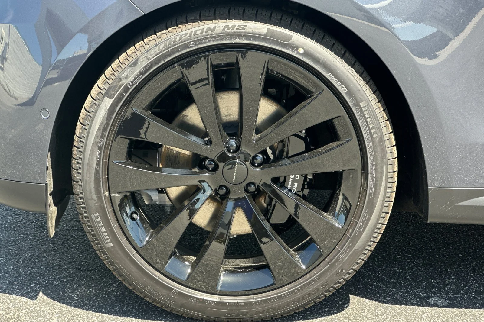 New 2026 Varesine Blue Land Rover SE image 25
