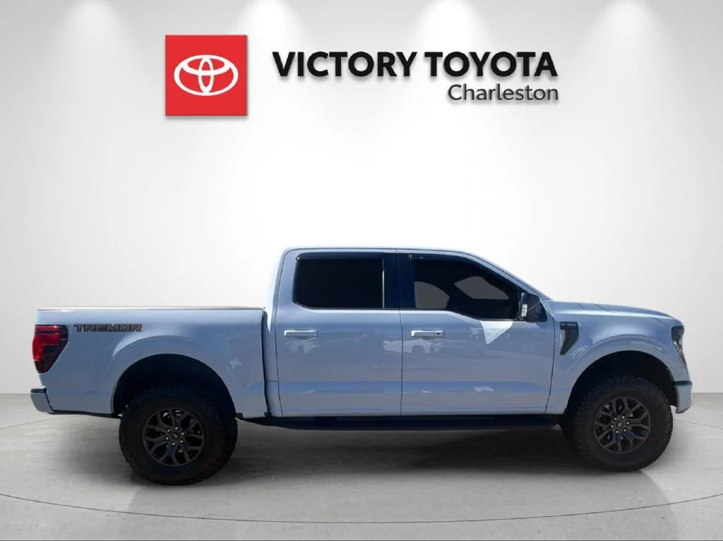 Used 2025 White Ford Tremor image 6
