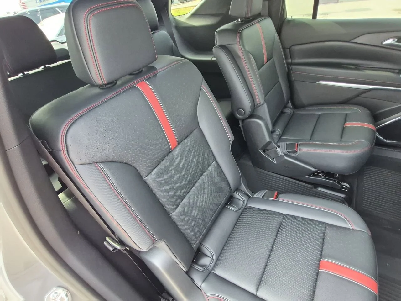 New 2026 Sterling Gray Metallic Chevrolet RS image 27