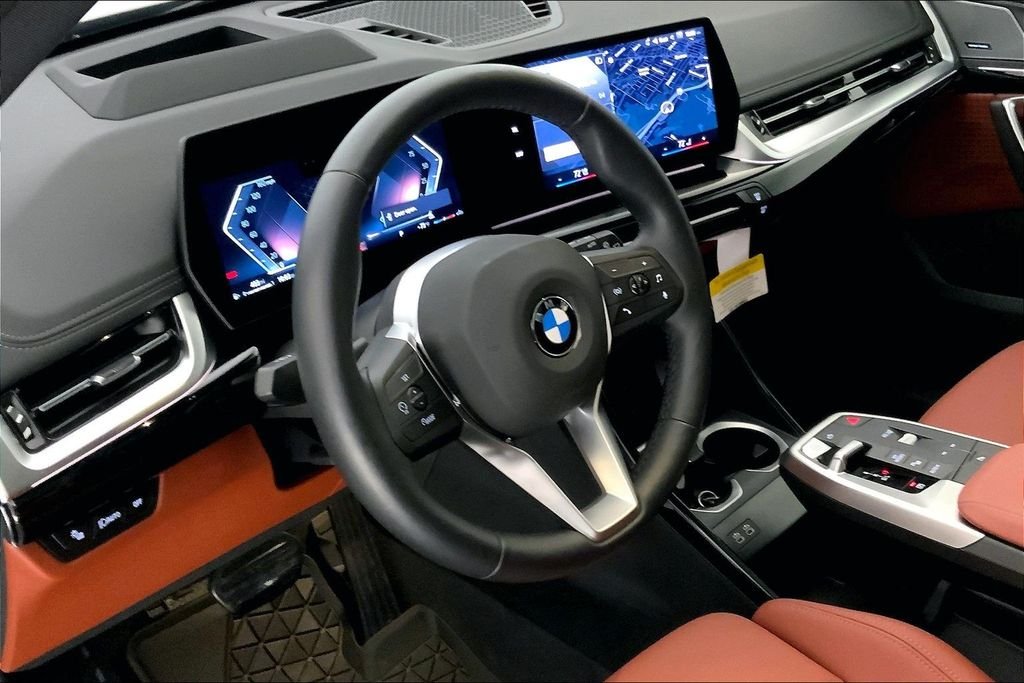 Used 2026 Silver Metallic BMW xDrive28i image 4