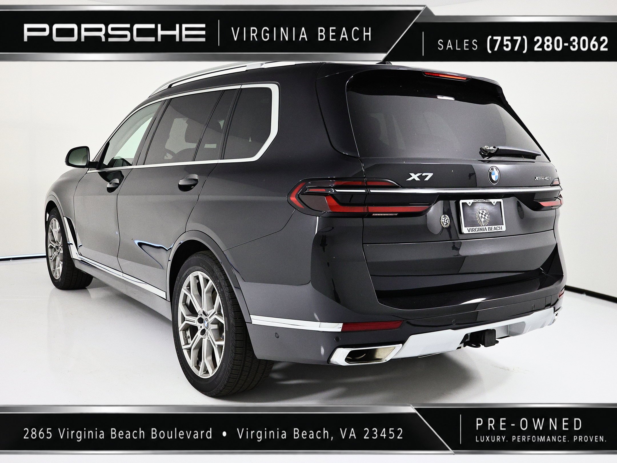 Used 2025 Black BMW xDrive40i image 3