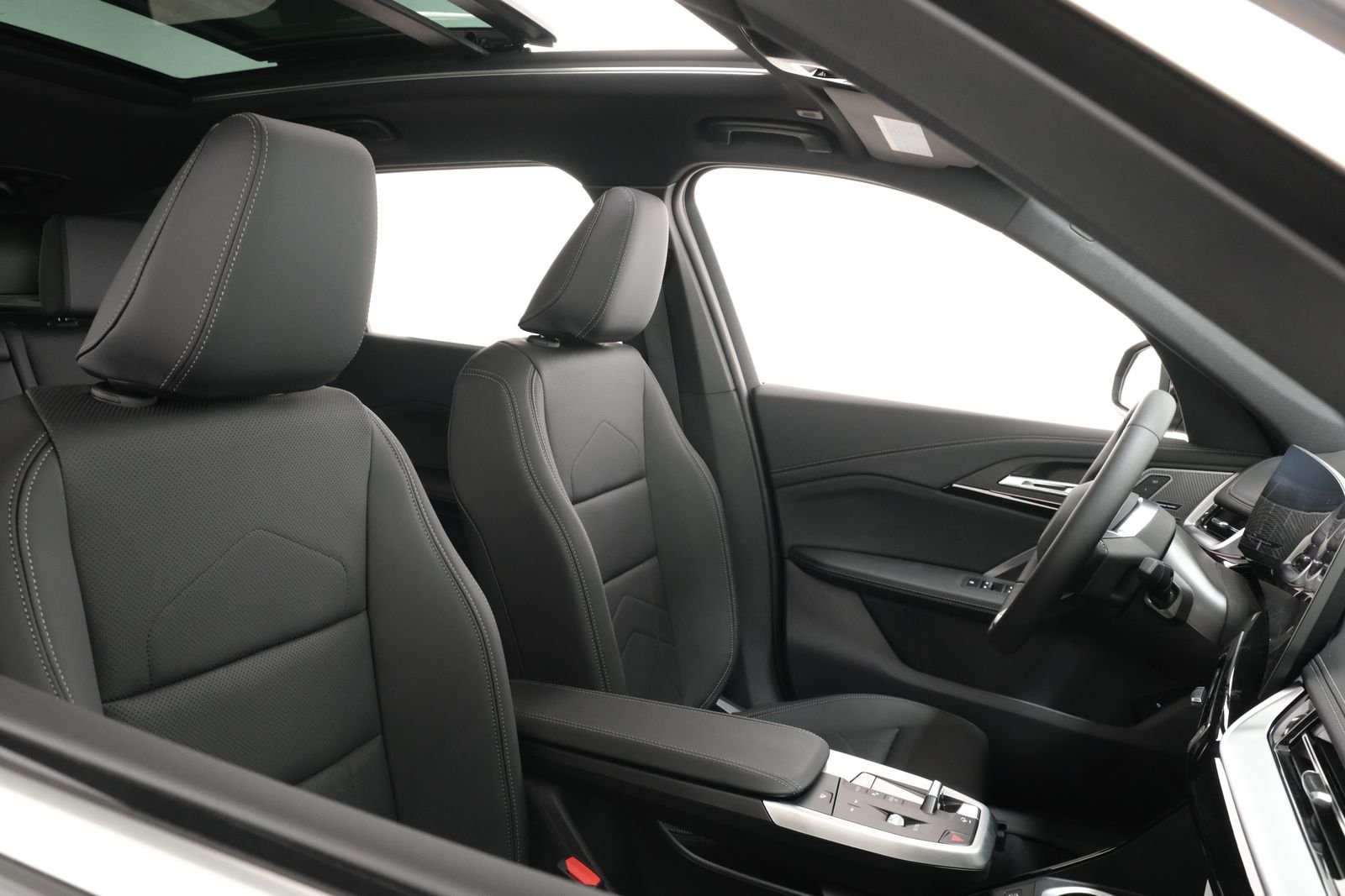 New 2027 Jet Black BMW xDrive28i image 41