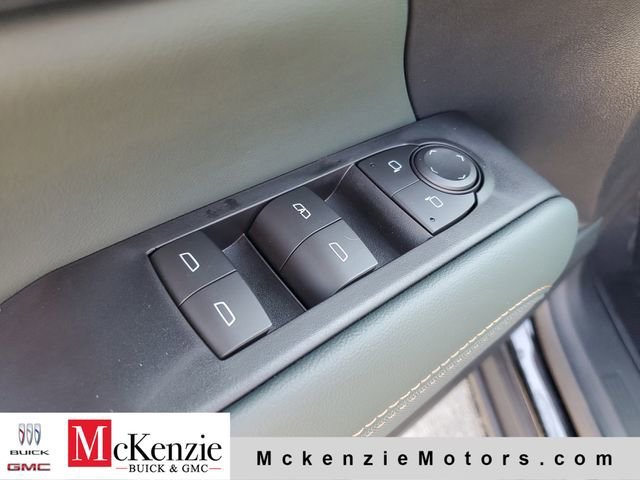 2026 GMC Terrain AT4 - Photo 9