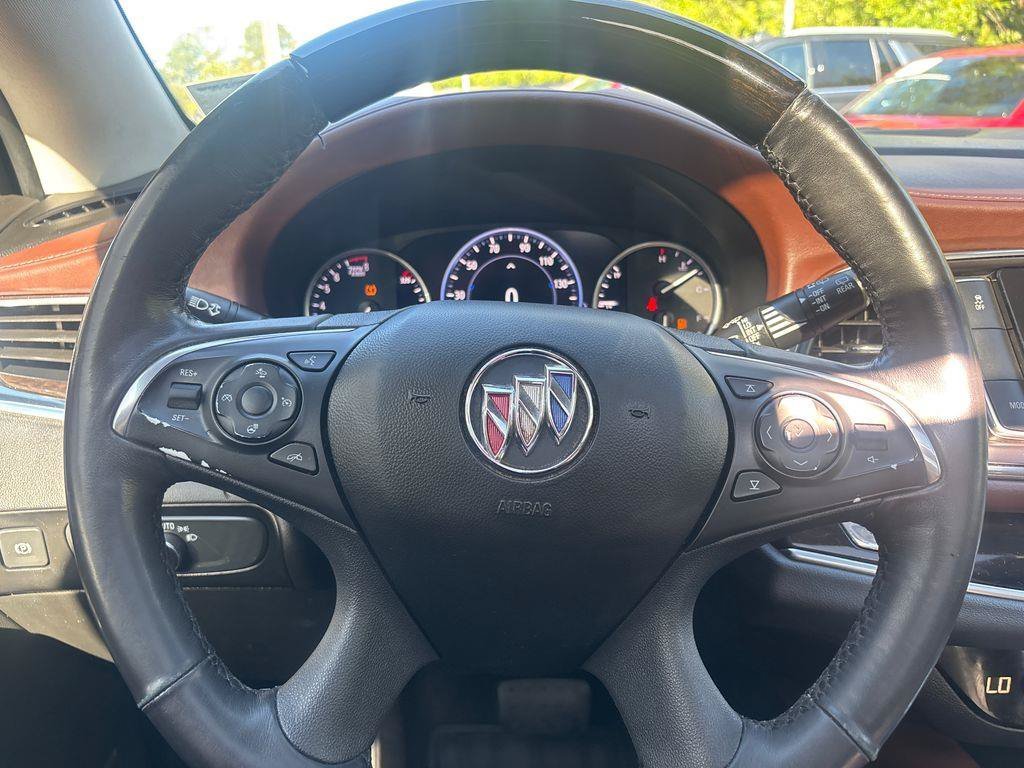 Used 2020 White Buick Avenir image 20