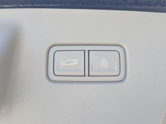 New 2026 Red Hyundai SEL Premium 7P image 13