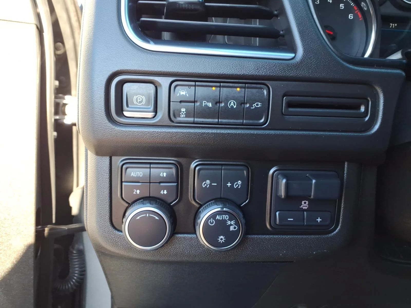 2021 Chevrolet Tahoe RST - Photo 14