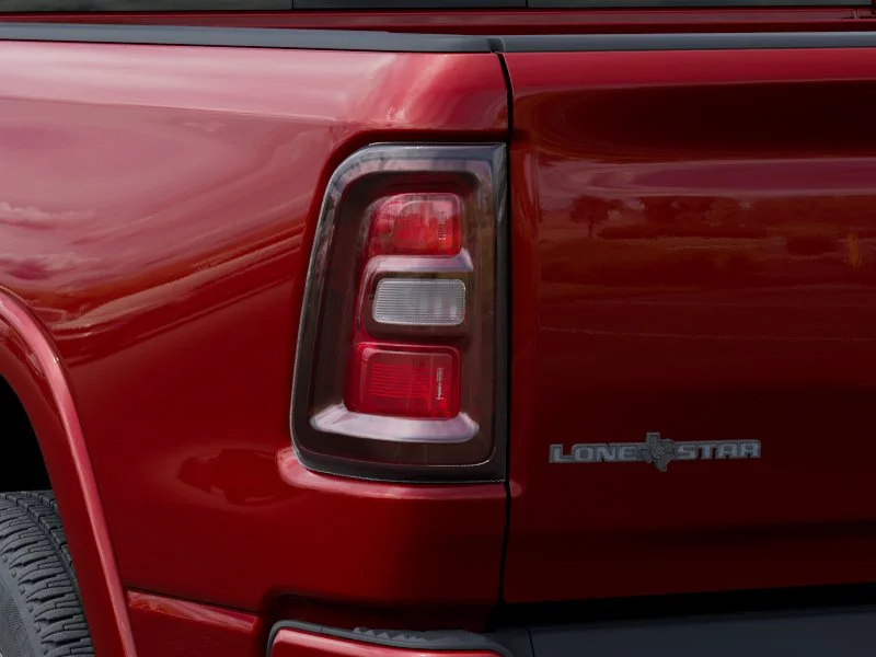 New 2026 Molten Red Pearl-Coat Exterior Paint RAM Big Horn/Lone Star image 5