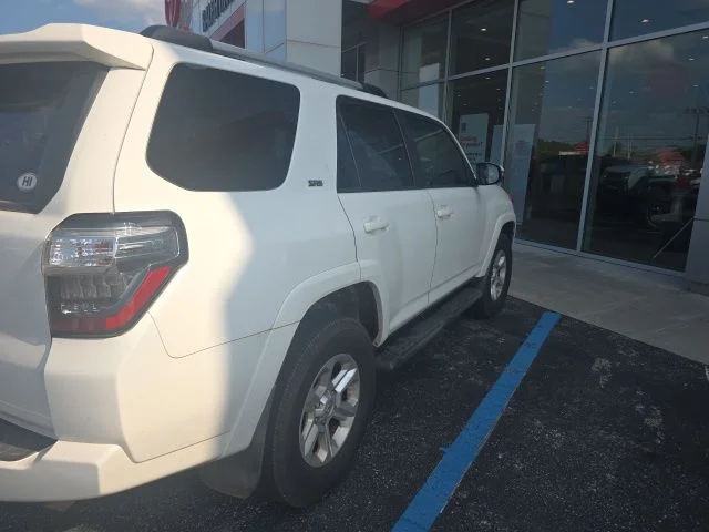 Used 2019 White Toyota SR5 Premium image 5
