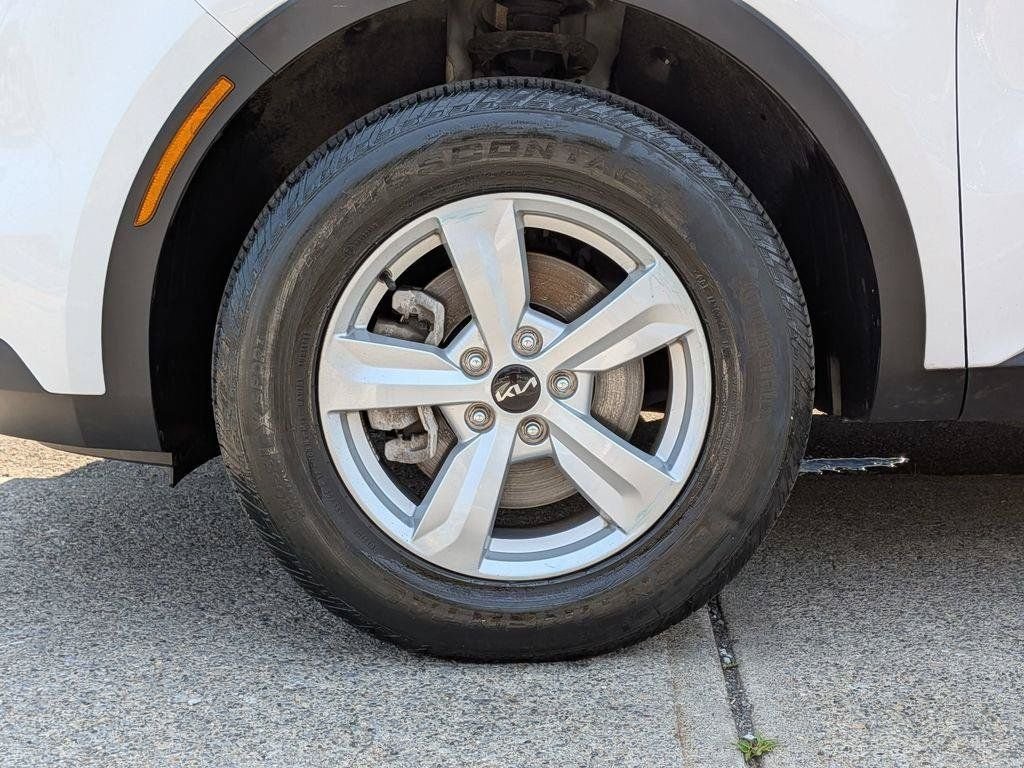 Certified Used 2023 White Kia LX image 29
