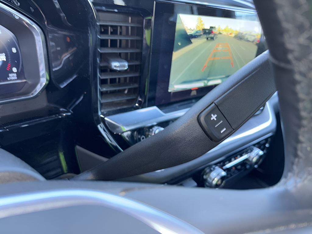 Certified Used 2025 White GMC SLT image 27