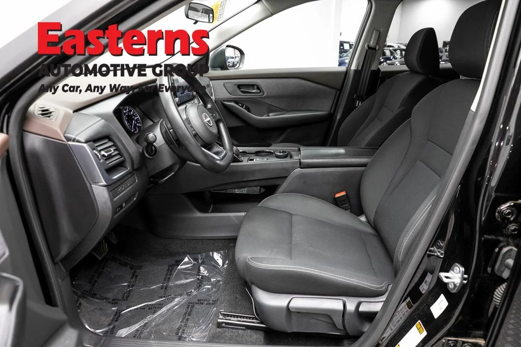 Used 2023 Black Nissan S image 13