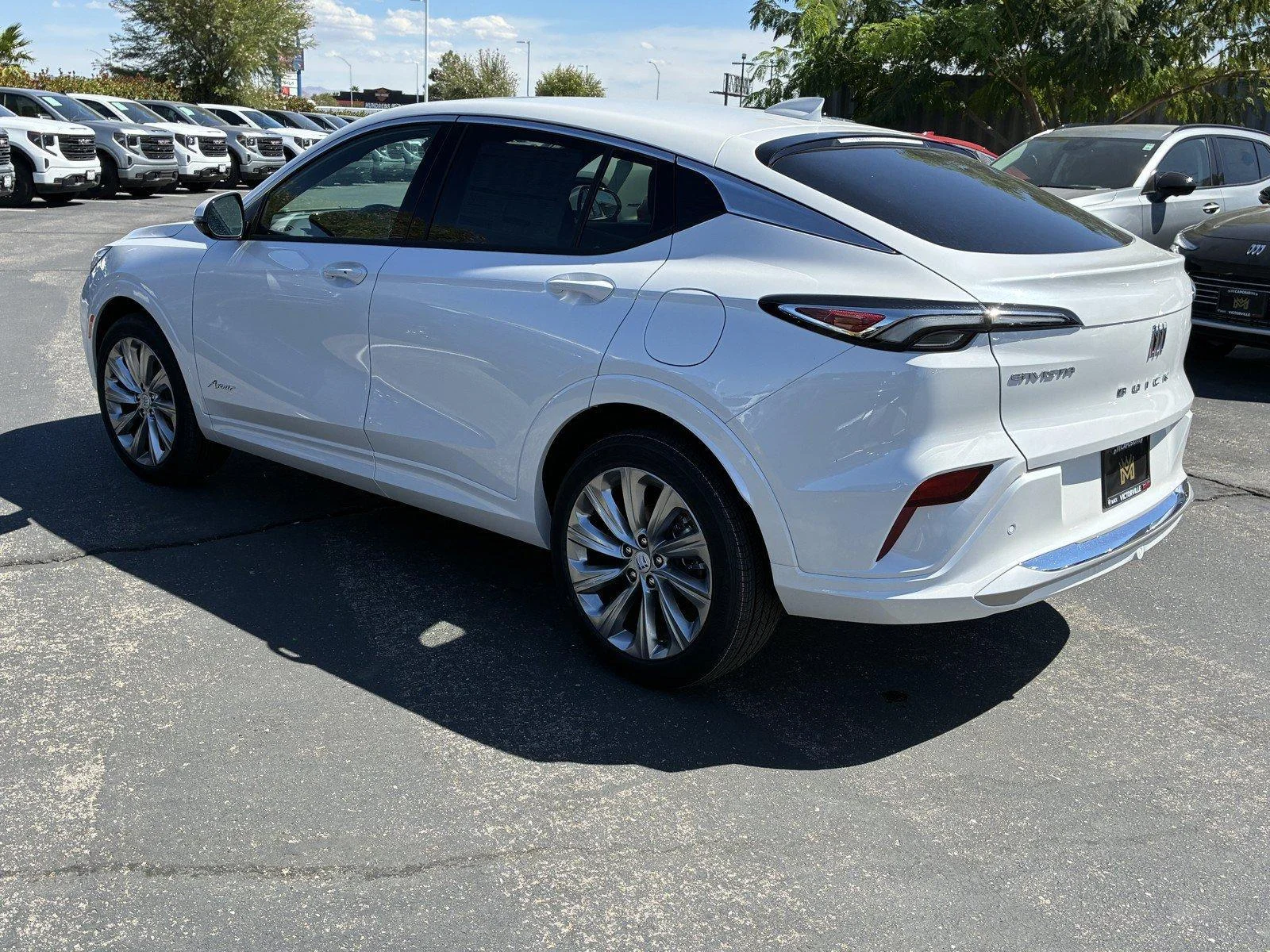New 2026 White Frost Tricoat Buick Avenir image 4
