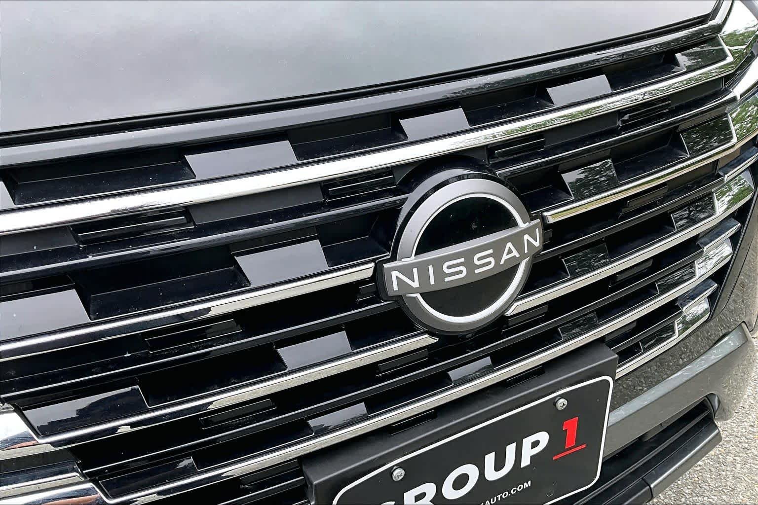 Used 2026 Super Black Nissan SL image 30