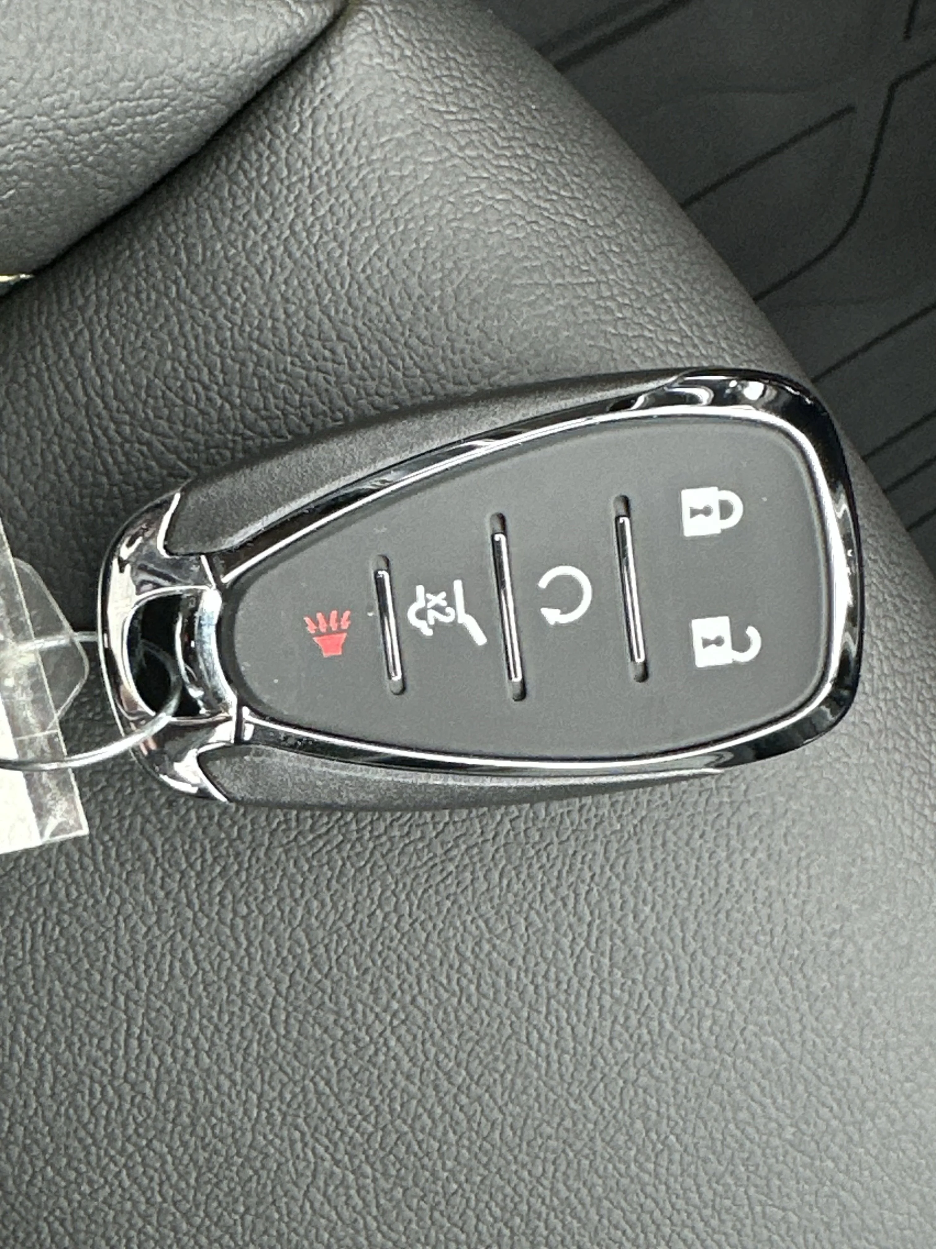 New 2026 Mosaic Black Metallic Chevrolet ACTIV image 24