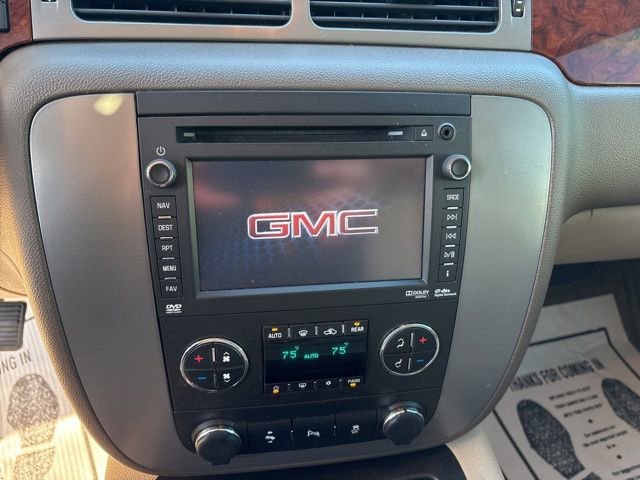 Used 2012 WHITE DIAMOND TRICOAT GMC SLT image 30