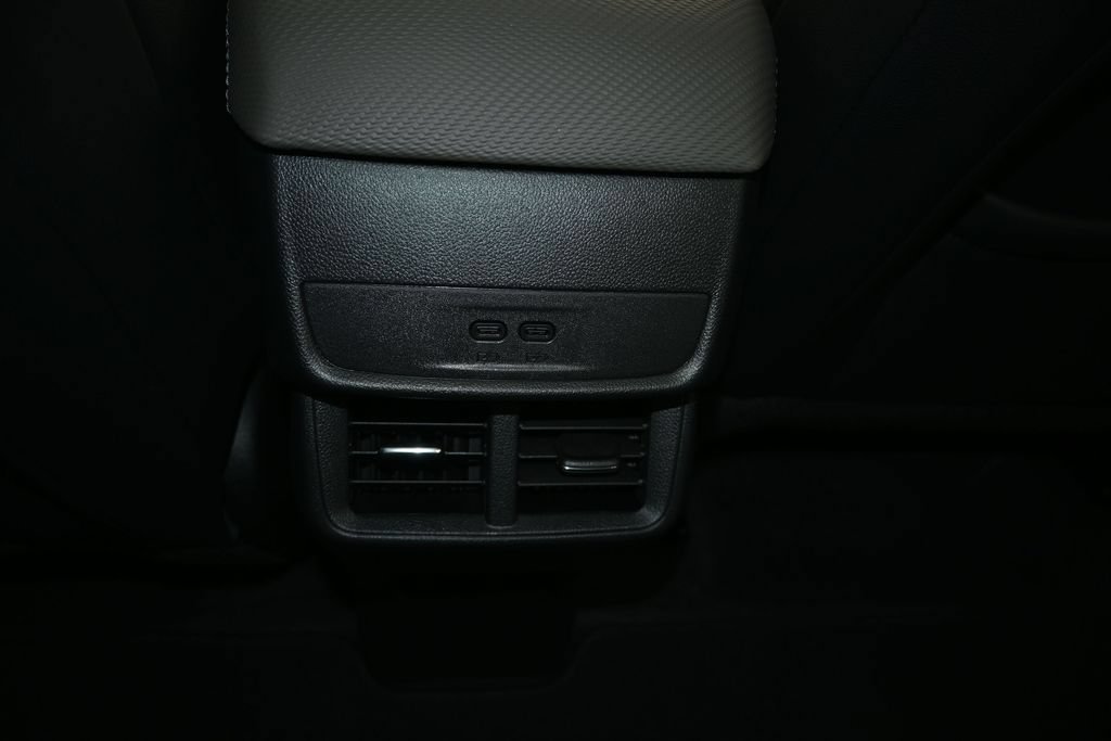 2027 Chevrolet Equinox LT - Photo 18