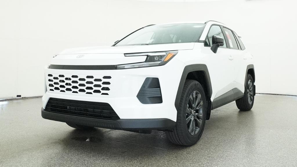 New 2026 Ice Cap Toyota XLE Premium image 8