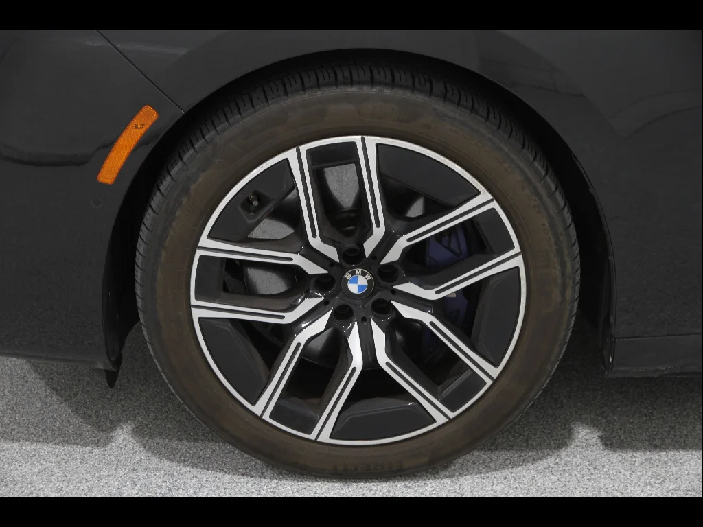 Certified Used 2024 BLACK BMW 760i xDrive image 22