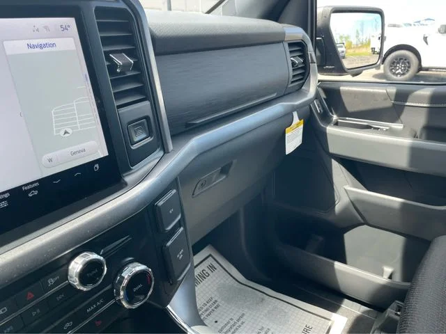 2025 Ford F-150 XLT - Photo 28