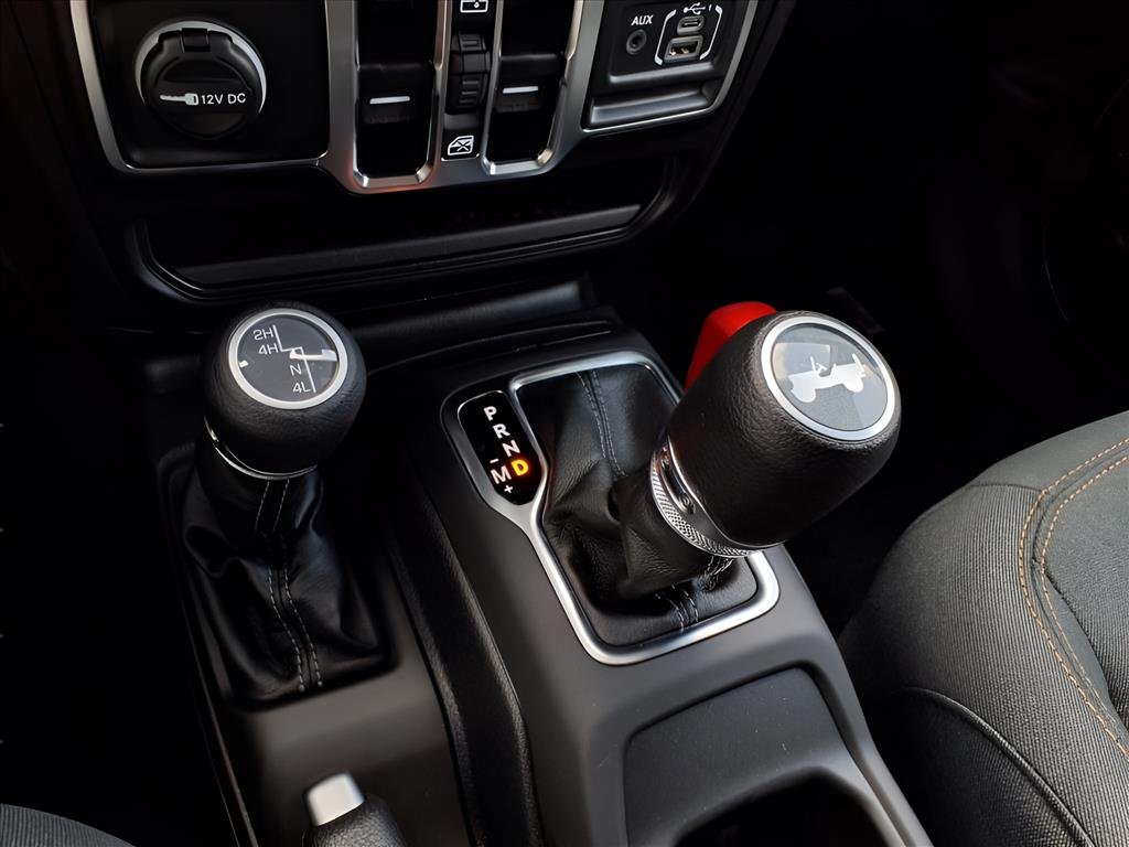 2025 Jeep Wrangler 4-Door Sahara - Photo 11