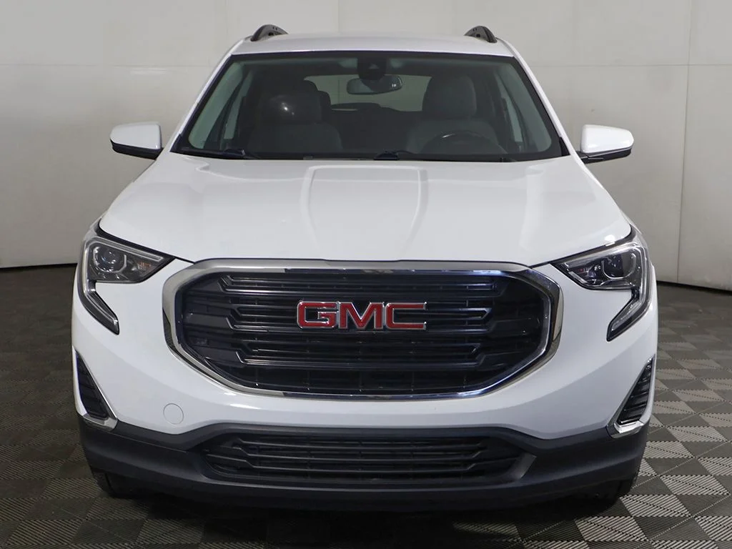 Used 2020 White GMC SLE image 7