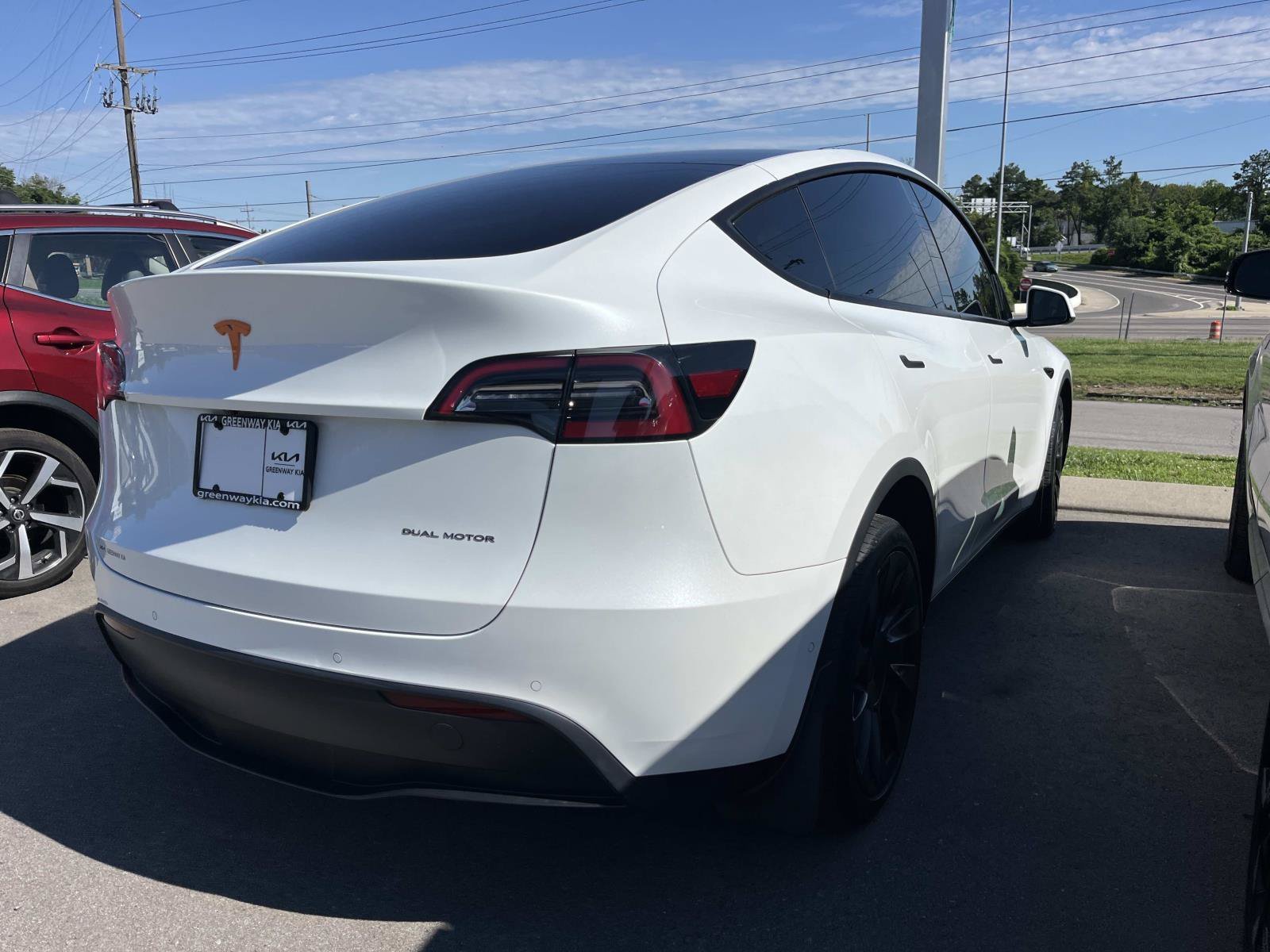 Used 2022 Tesla Model Y Long Range with VIN 7SAYGDEE3NF336117 for sale in Nashville, TN