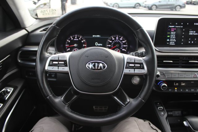 Used 2021 Gray Kia SX image 16