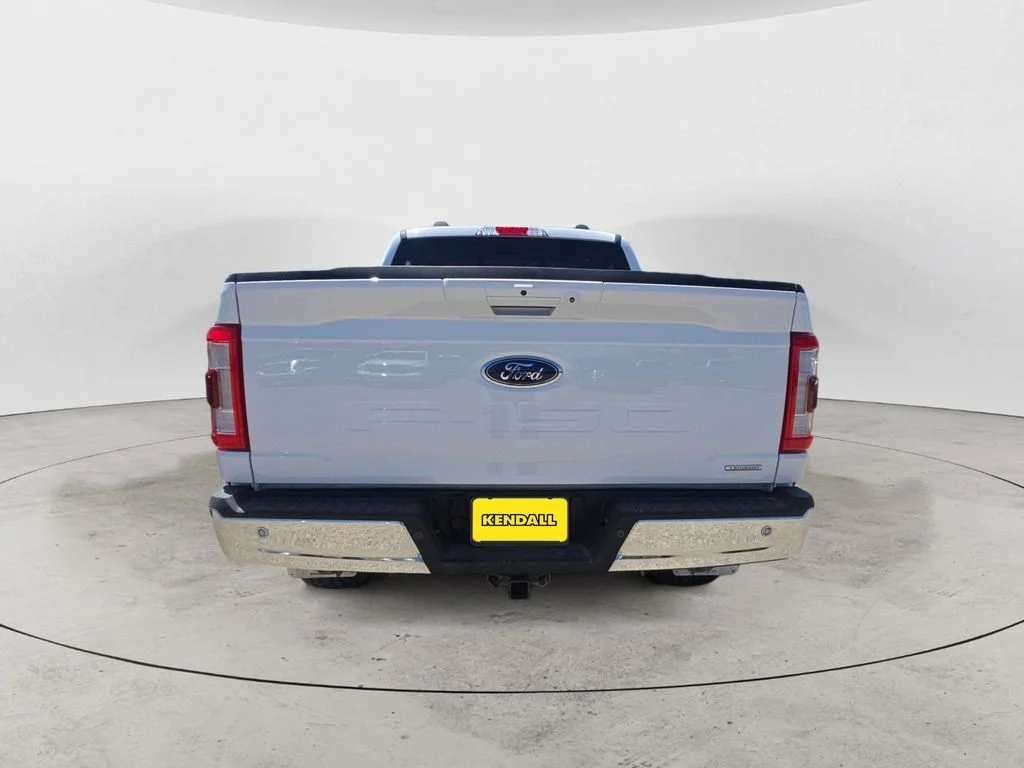 Used 2021 White Ford Lariat image 4