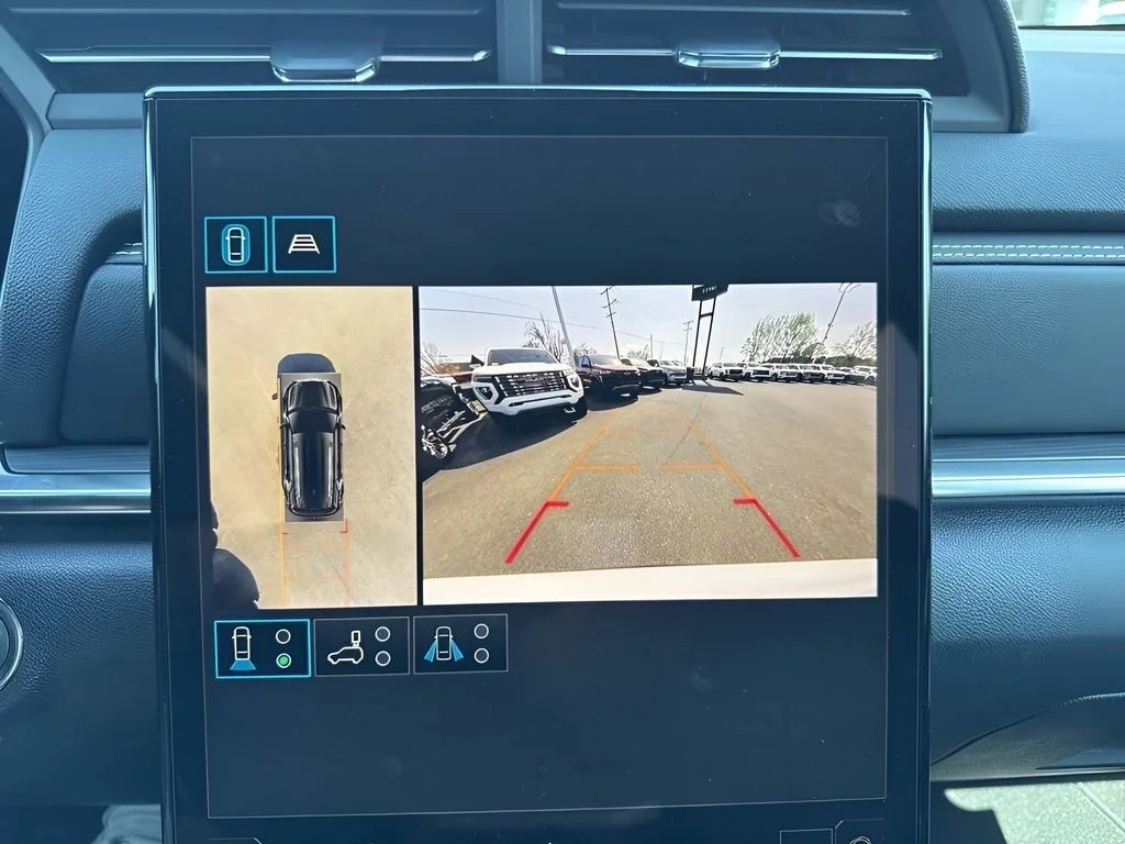 New 2026 Summit White GMC Elevation image 19