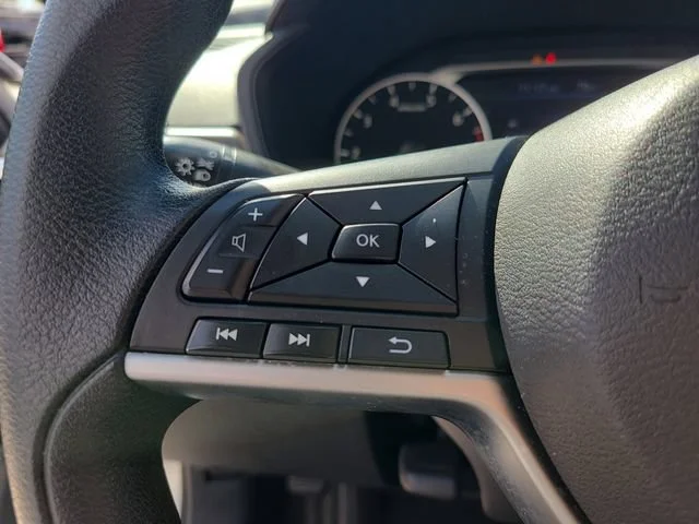 Used 2024 Silver Nissan 2.5 SV image 28