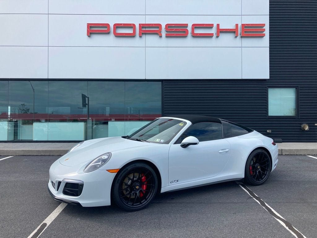 2019 Porsche 911 GTS