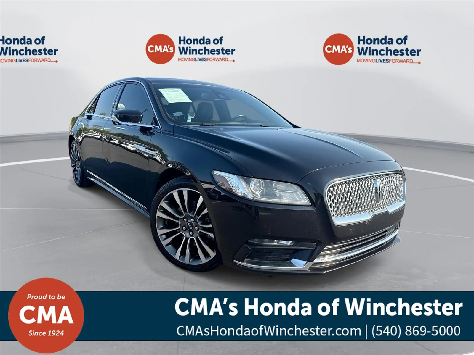 Used 2019 Infinite Black Metallic Lincoln Select image 1