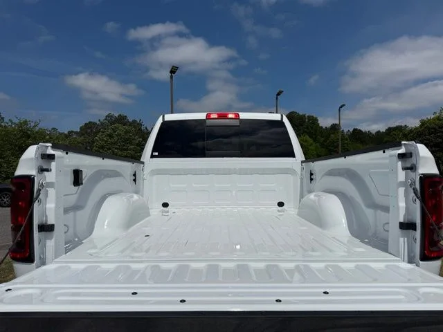 New 2026 Bright White Clear-Coat Exterior Paint RAM Tradesman image 29