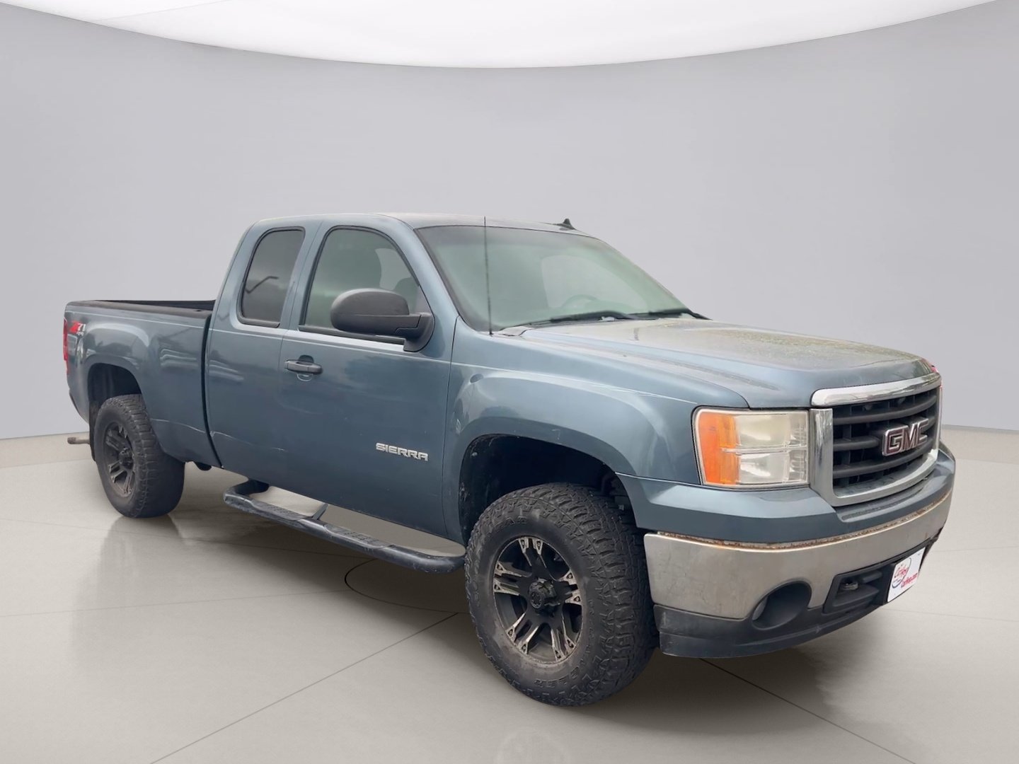 Used 2010 Grey Gmc SLE image 7