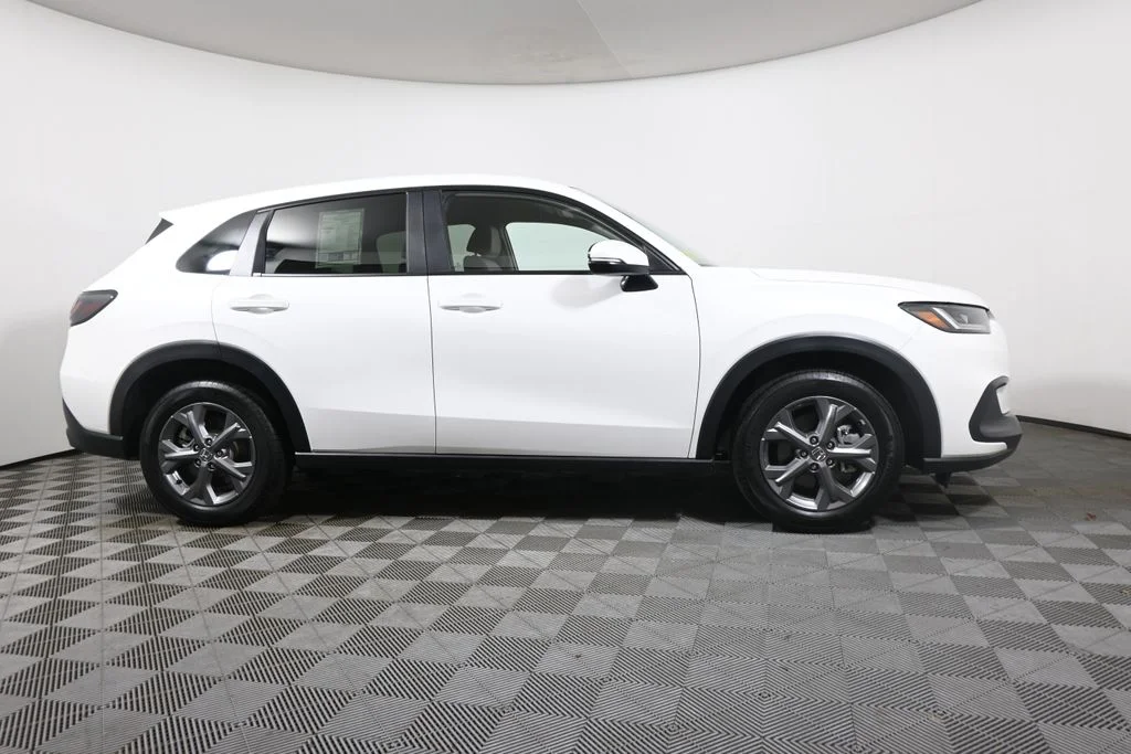 Used 2026 White Honda LX image 8
