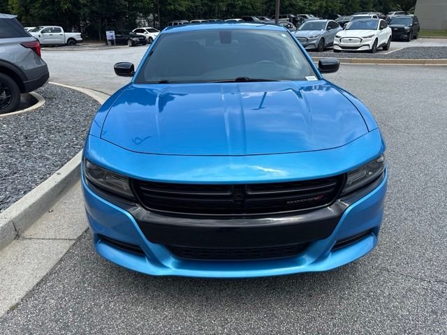 Used 2019 B5 Blue Pearlcoat Dodge SXT image 3