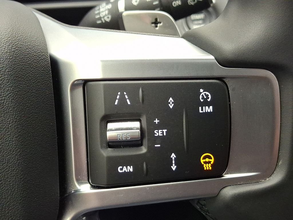 Certified Used 2025 Fuji White Land Rover S image 24