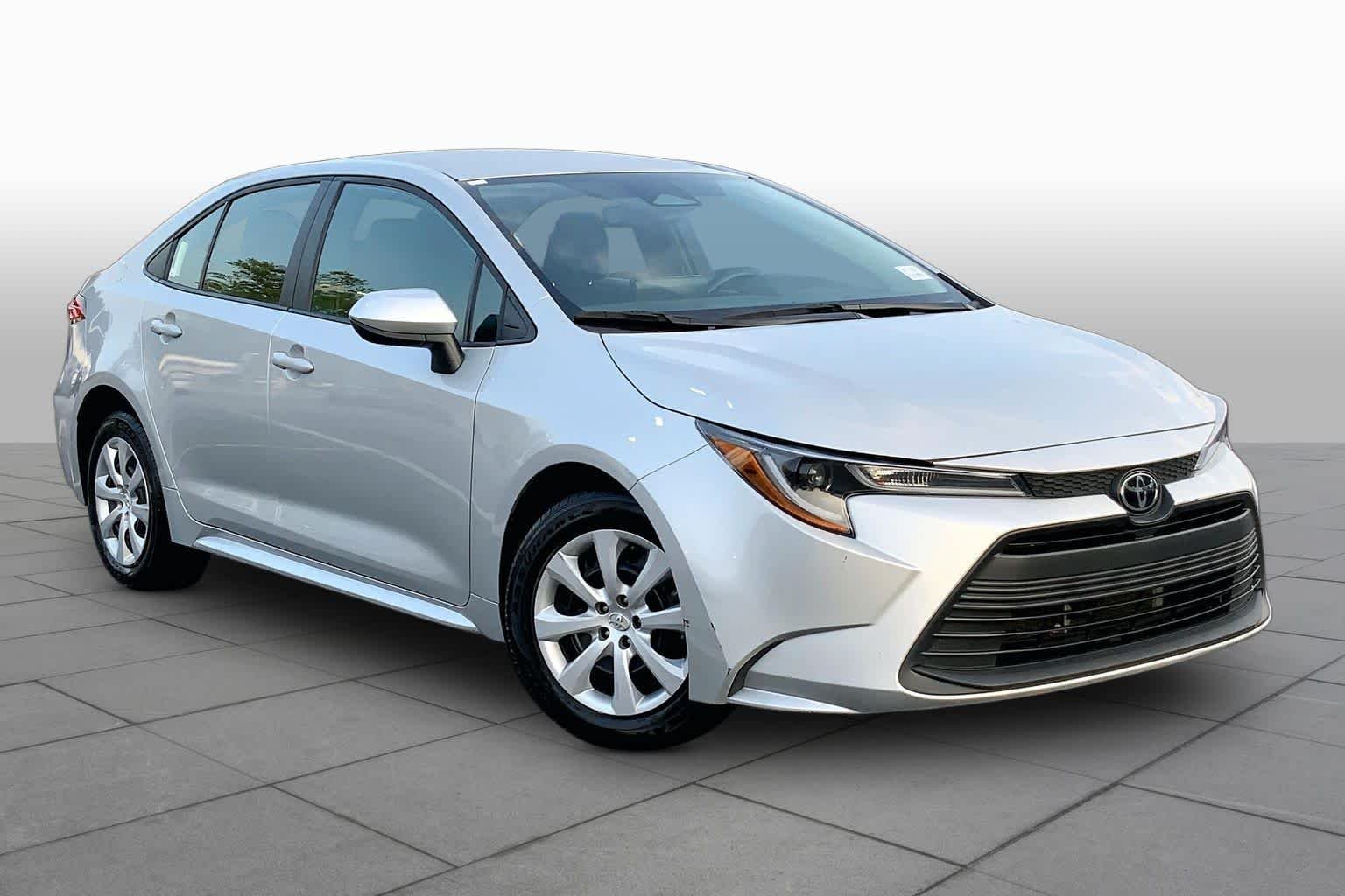 Used 2024 Classic Silver Metallic Toyota LE image 3
