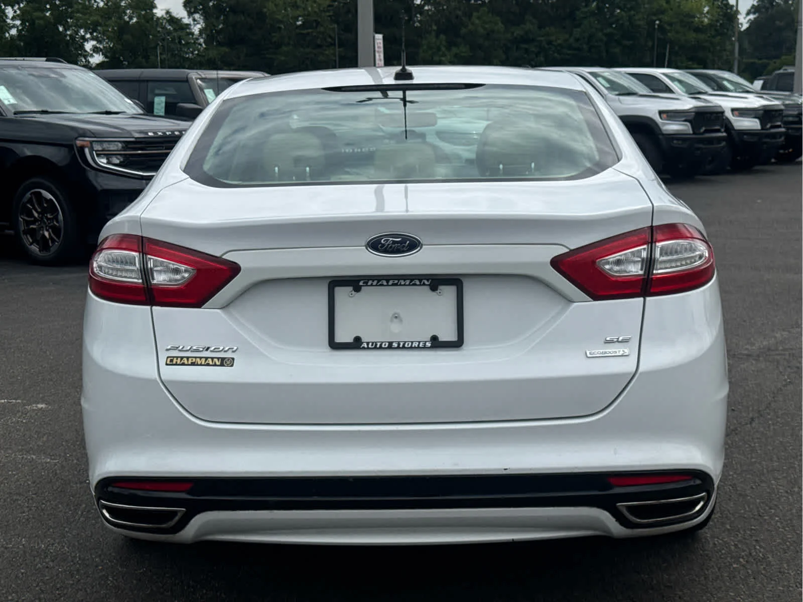 Used 2014 Oxford White Ford SE image 4