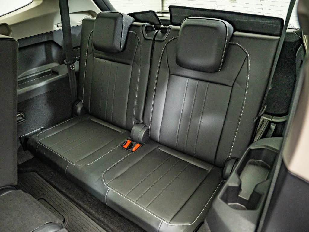 Used 2023 Platinum Gray Metallic Volkswagen 2.0T SE image 46