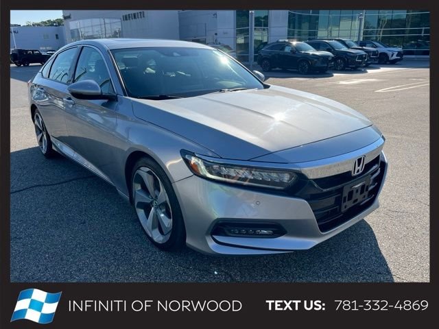 Used 2018 Lunar Silver Metallic Honda Touring image 1